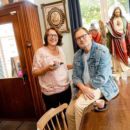 A Gen Kirk Couette-café 4*