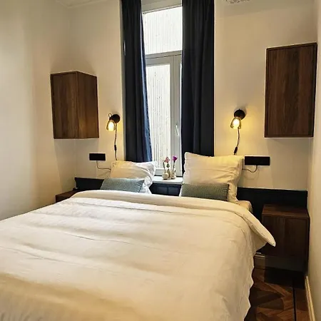 A Gen Kirk Bed & Breakfast 4*