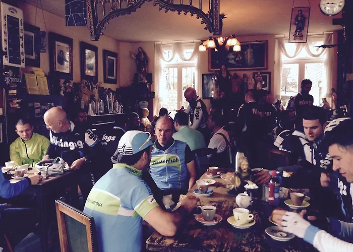 A Gen Kirk Bed & Breakfast