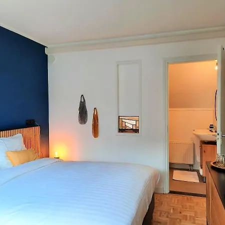 Bed & Breakfast A Gen Kirk *