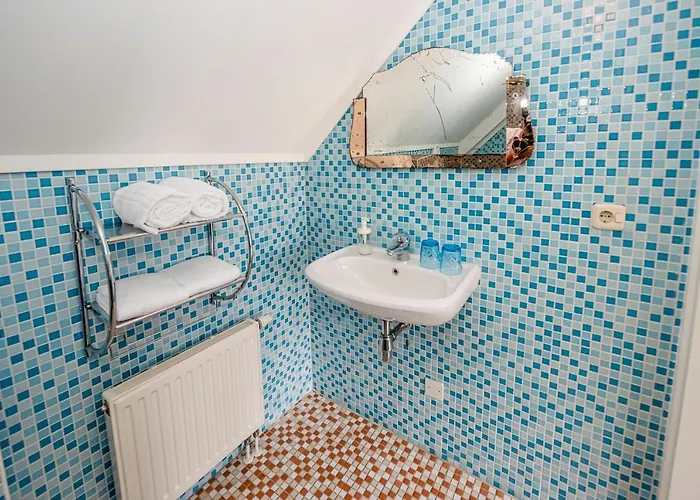 A Gen Kirk Alojamento de Acomodação e Pequeno-almoço 4*